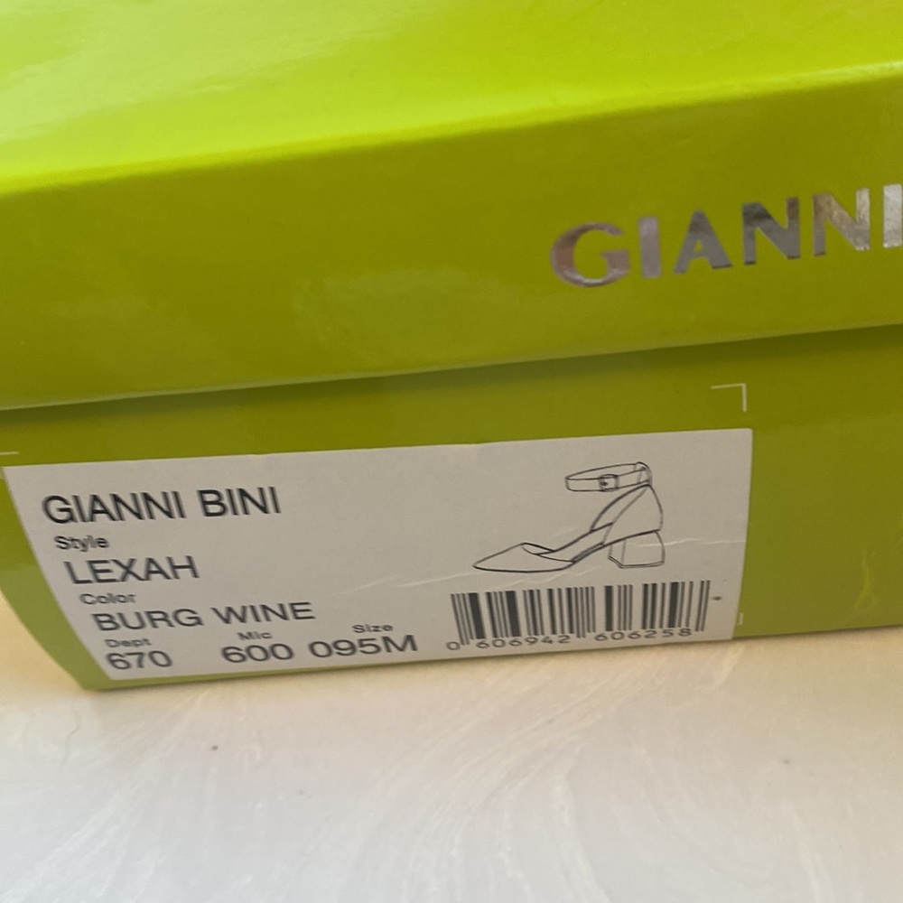 NWT Gianni Bini red Heels - Picture 11 of 14